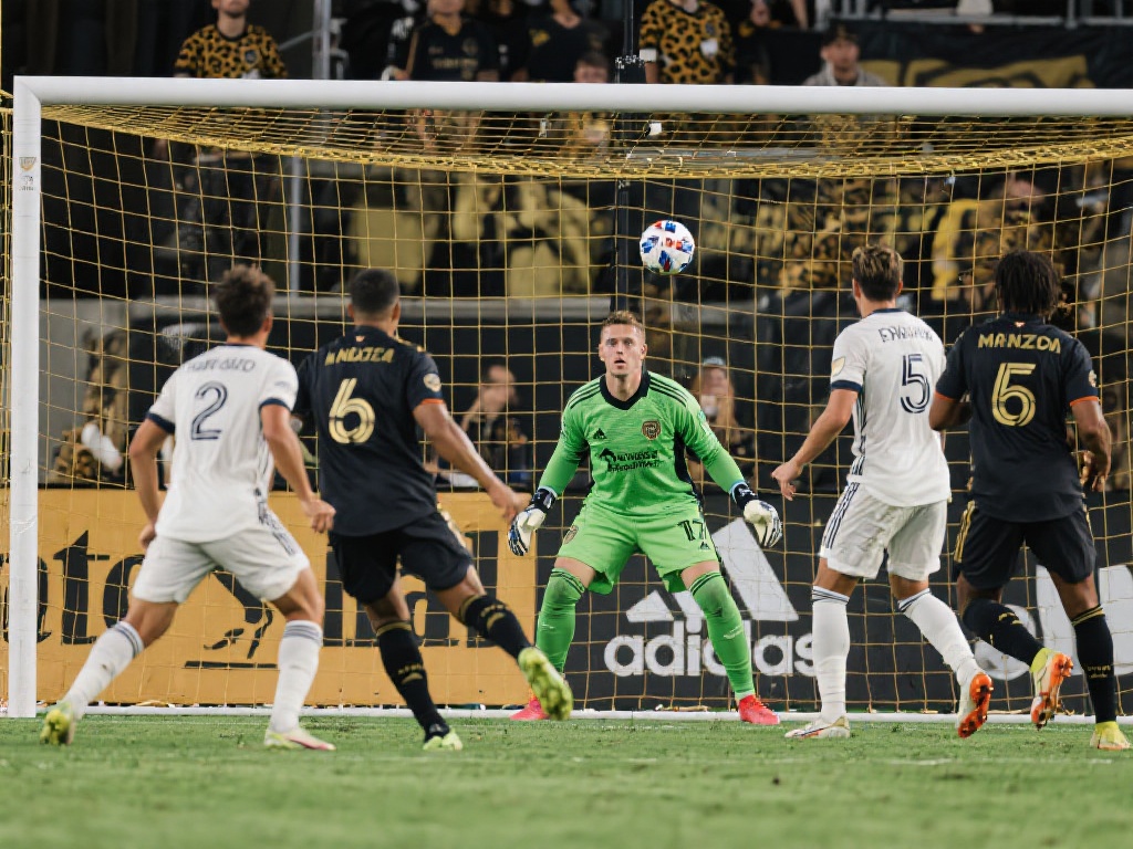 城市上演 城市上演